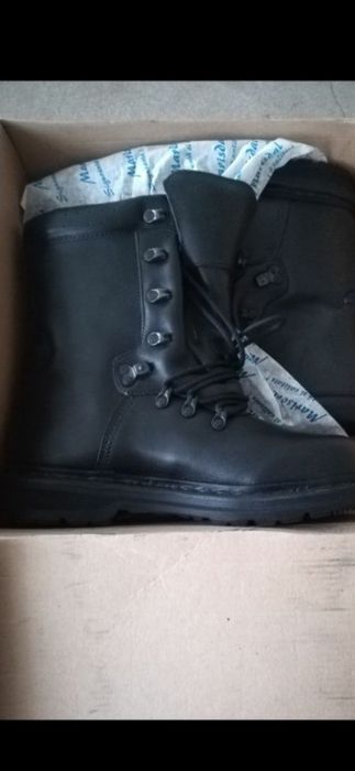 Bocanci militari,armată , munte, piele( combat)