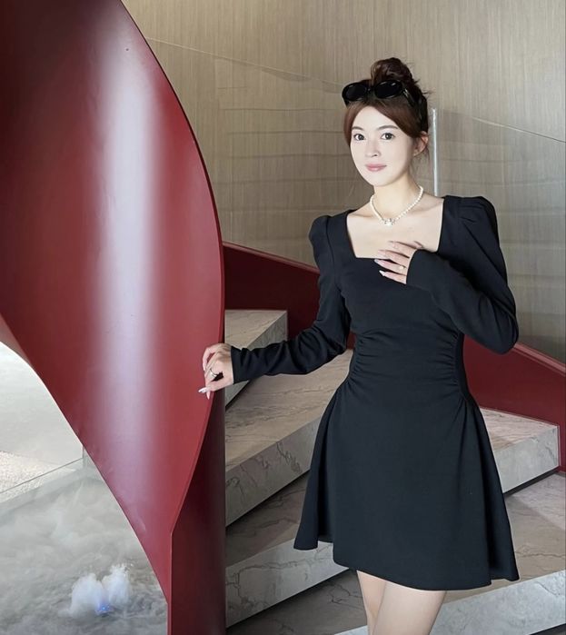 продам короткое черное платье