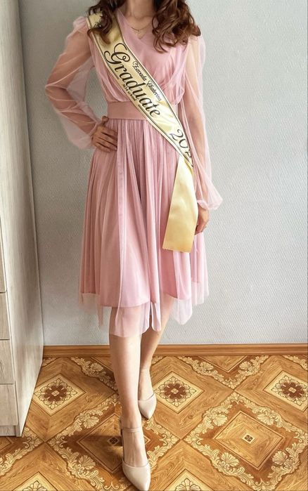 Продам платье хорошее качество