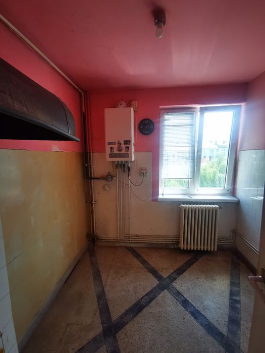 PROPRIETAR! Vând  apartament 2 camere decomandat , strada  Dacia