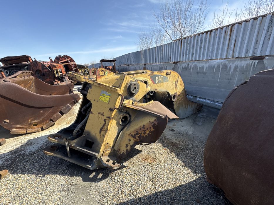 Полурама cat R1700