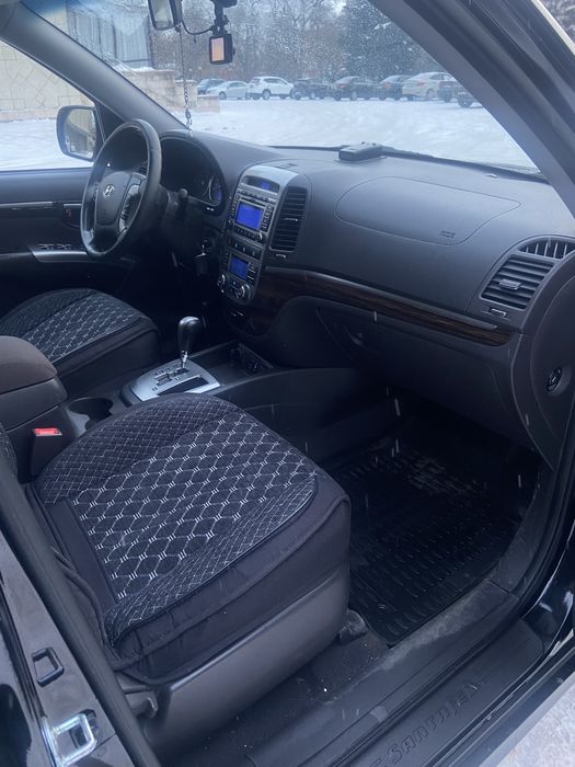 Продам Santa Fe 2010