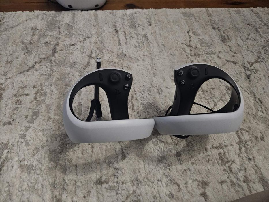 Продавам очила ps vr 2