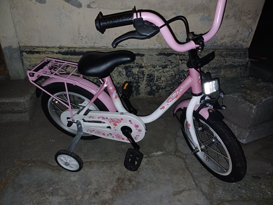 Vand bicicleta putin folosita