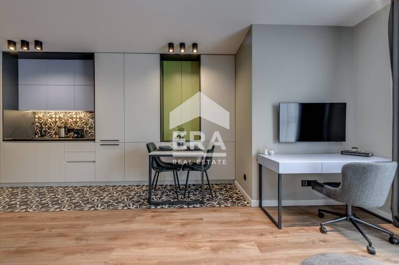 Продава се Едностаен апартамент в София, Център - 60 кв.м за 3264 €/кв.м - Снимка #4