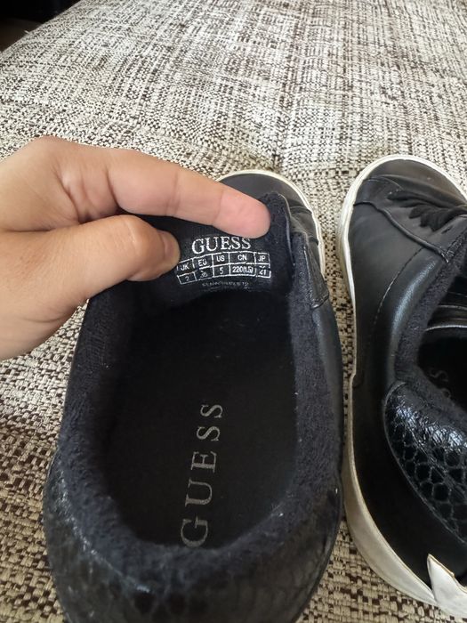 Спортни обувки Guess