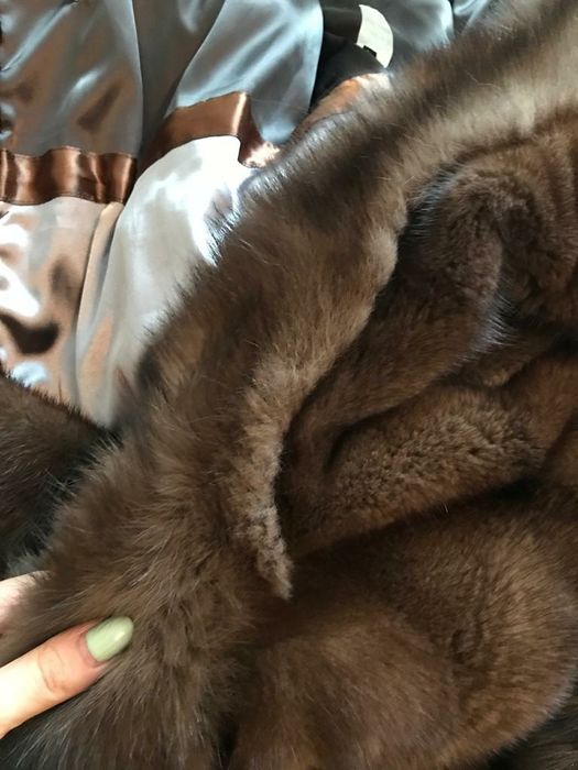 Продам норковую шубу