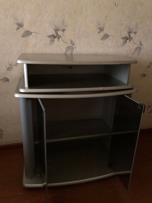 Тумба под ваш телевизор с вращающейся стойкой