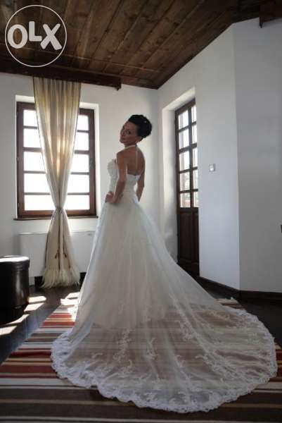 Булчинска рокля "Demetrios"