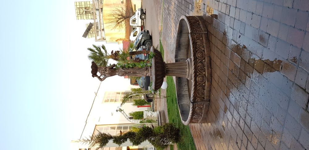 fantana arteziana.f25.fantani arteziene din beton,ornament gradiba