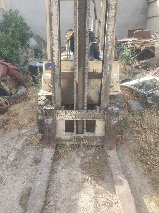 Kara pogruzchik sotiladi.