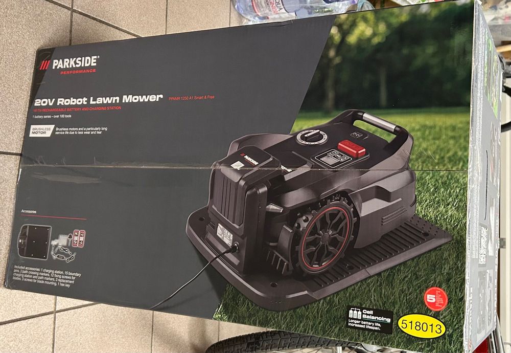 Robot tuns iarbă gazon Parkside NOU sigilat fara fir