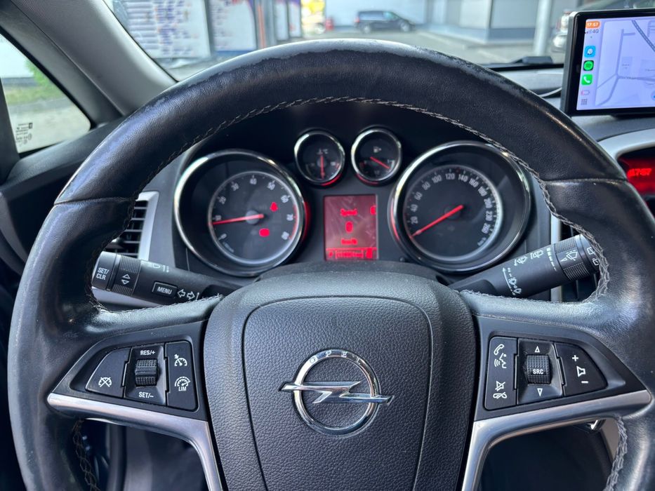 Opel Astra J 1,4 benzina cutie automata