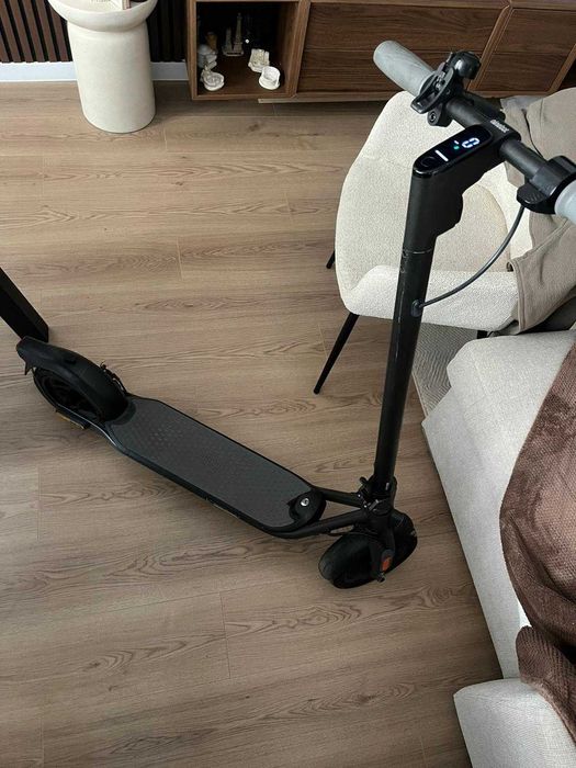 Trotineta electrica ninebot kickscooter F2D