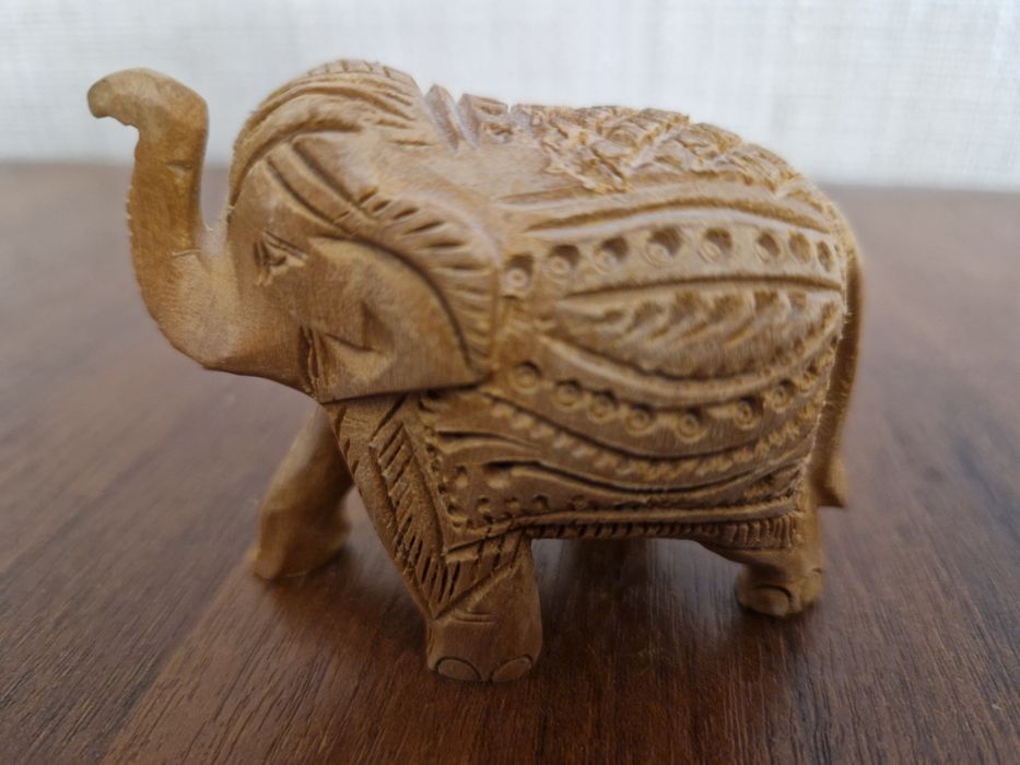 Слоник деревянный 10 см