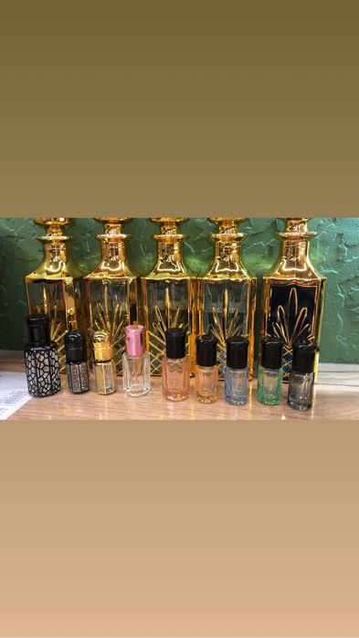 Графины, золотистые