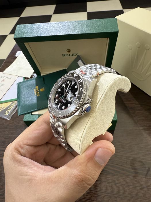 Часы Rolex Bruce Wayne