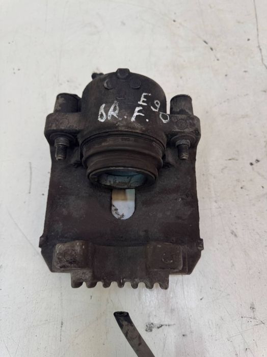 Etrier etrier față spate BMW Seria 3 E90 E91 2.0 M47 150 CP