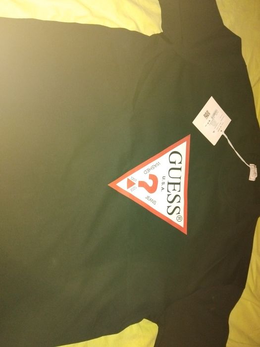 Мъжка тениска Guess 2XL нова!