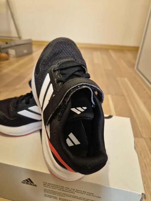 Adidași pentru baiat