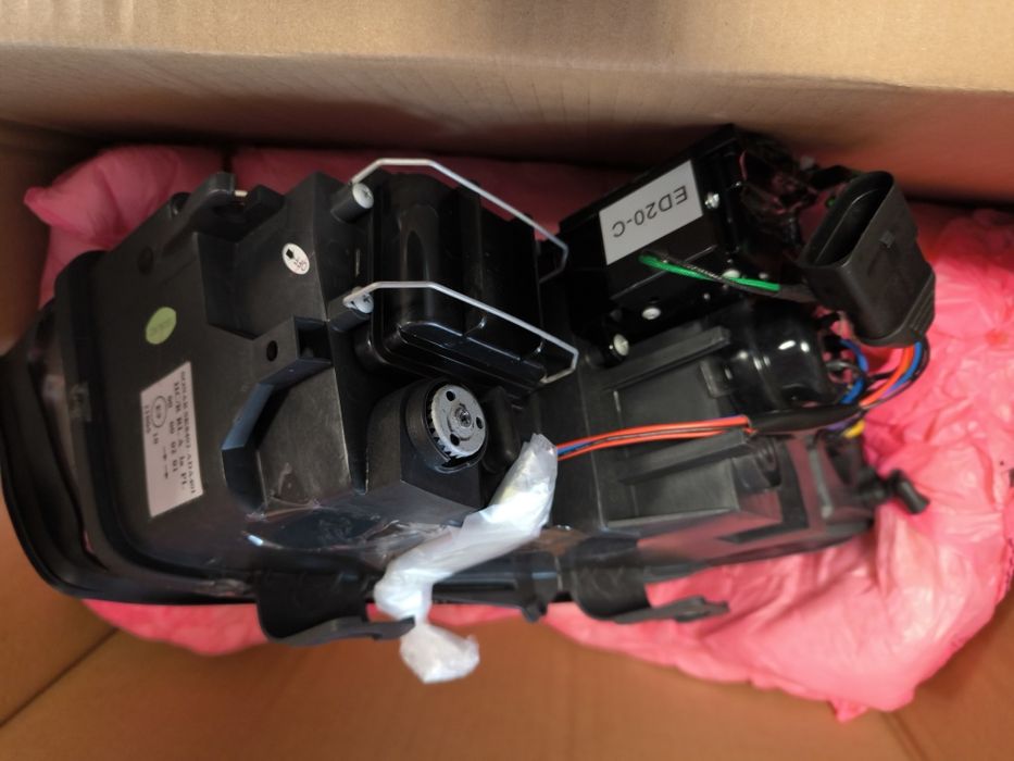 Фарове Ауди А4 Б6 ЛЕД Нов Тунинг Lightbar Audi A4 B6 LED