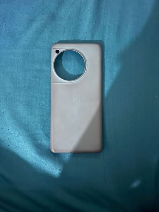 OnePlus 12r в идеальном состояни