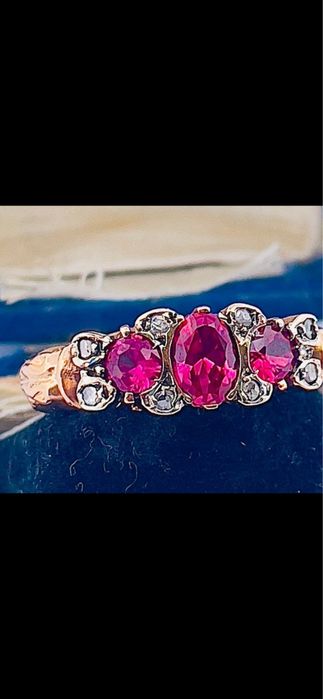 Inel aur roz 9ct cu rubin si diamante