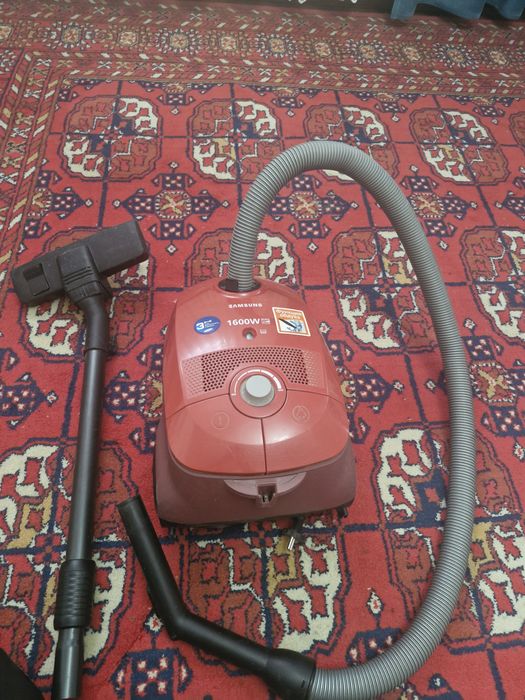 Мошенники не беспокойте. Продам пылесос Samsung