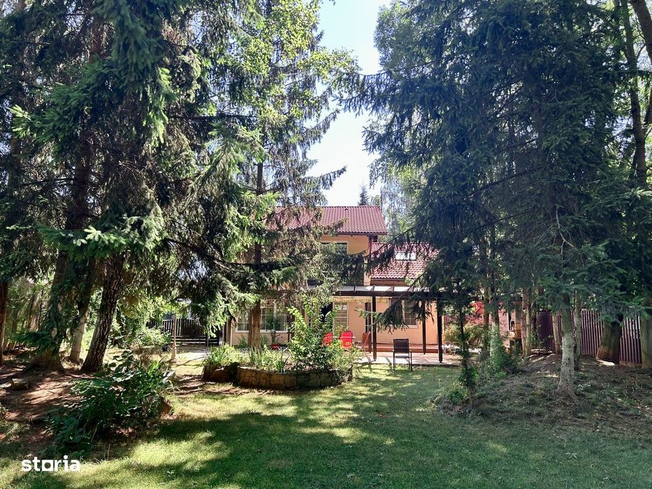 Resedinta 5 camere, cu Padure Privata, Paradisul Verde, teren 1735mp