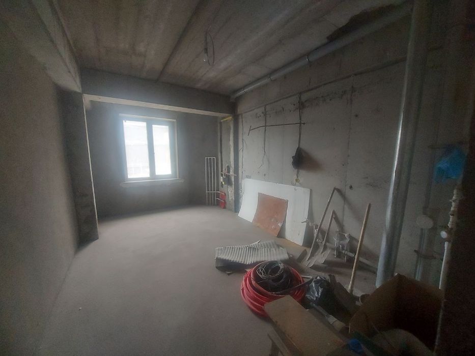 Продается 3/2/10 в центре на Бобур