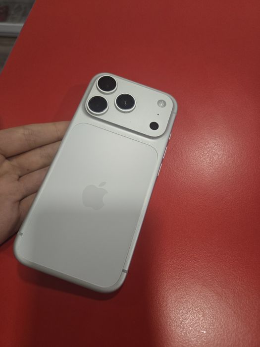 iPhone 17 Pro 512GB, Гаранция Йеттел 24мес