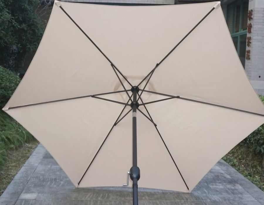 НОВО !!! Градински чадър със прибиращ се механизъм