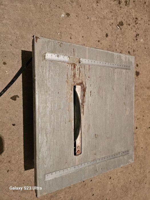 Машина за плочки/ циркуляр Einhell