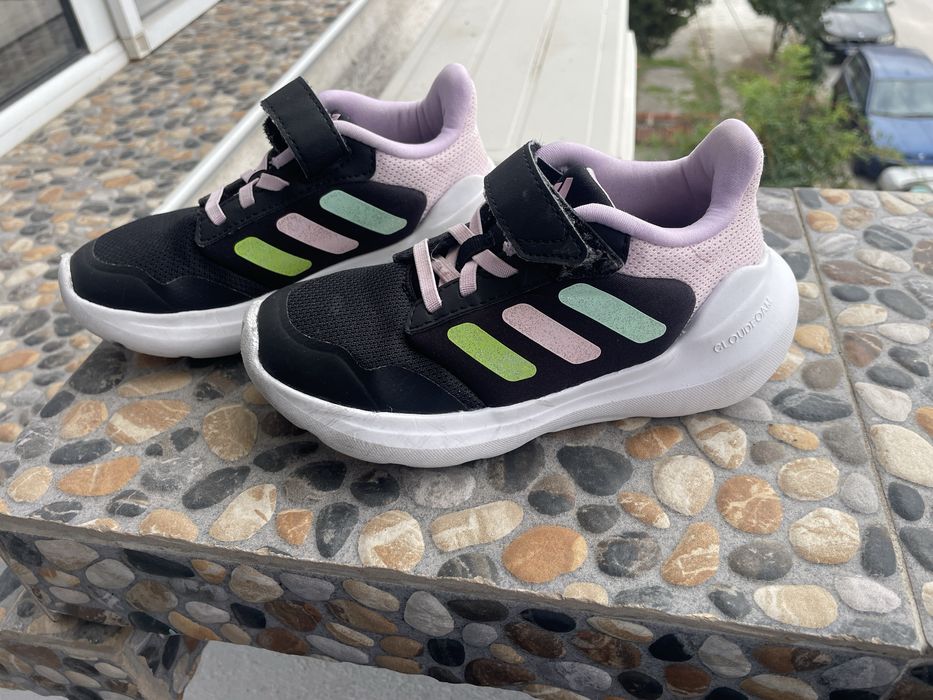 Маратонки Adidas