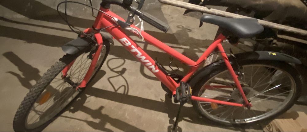 Vând bicicleta fete