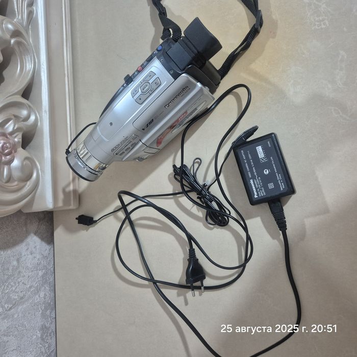 Видеокамера Panasonic NV-VZ18