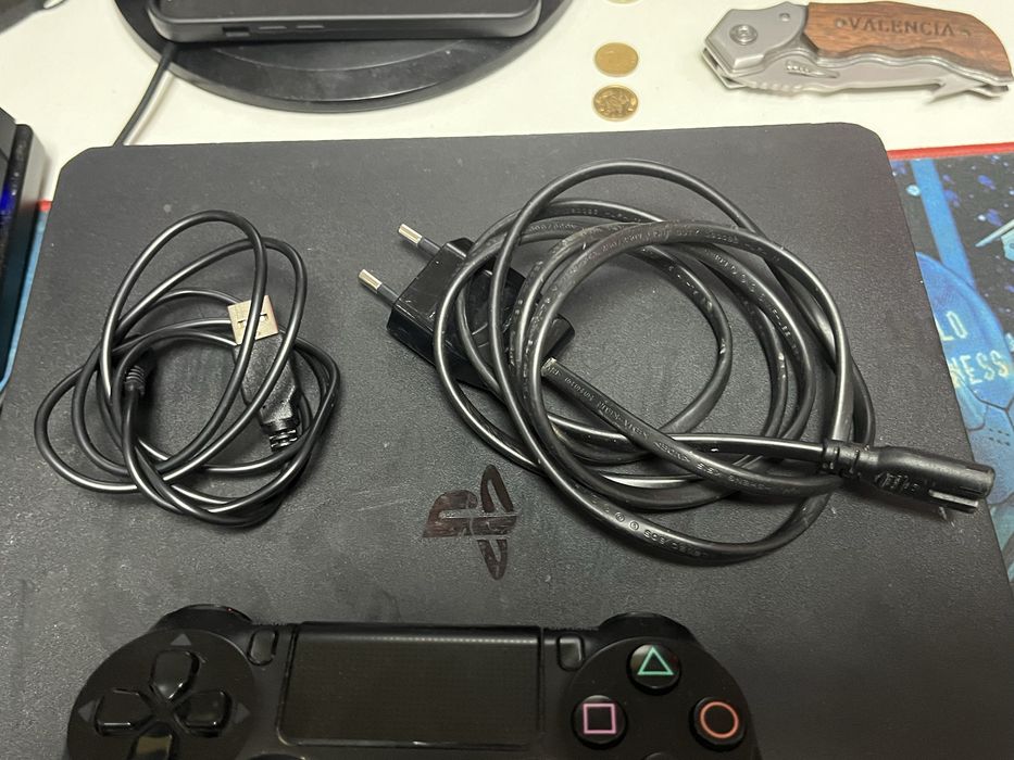 Работещ PlayStation 4 slim 1TB