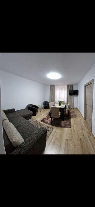 Proprietar închiriez apartament  3 camere mobilat și utilat ,zonă centrală în Cluj-napoca  pe str.  Horea.