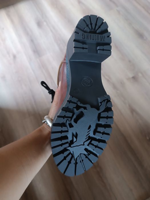 Mustang нови кожени боти