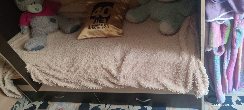 Продам двухъярусную кровать