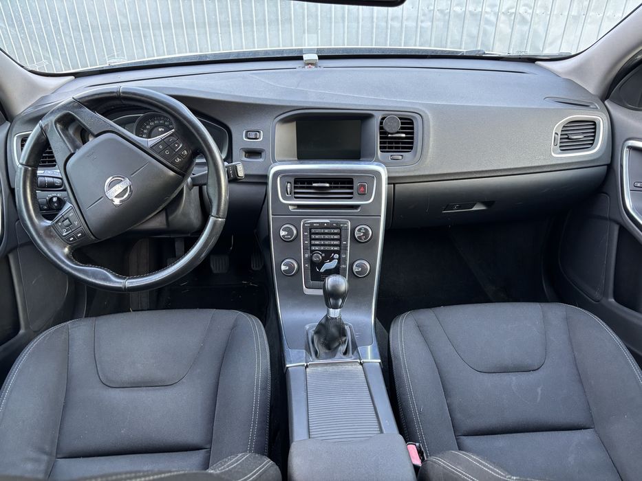 Casetă directie volvo v 60   D2 an 2015