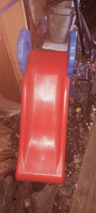 Продам песочницу и горку