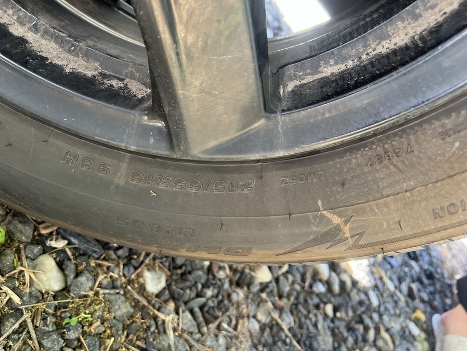 Jante + Anvelope Dacia Duster 215/ 65 R 16 Dot 2025 M +S