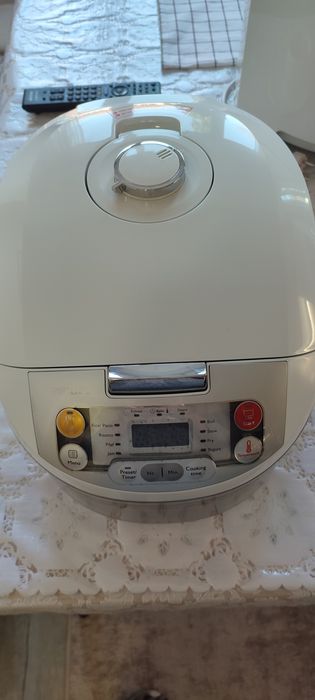 Мултикукър Philips