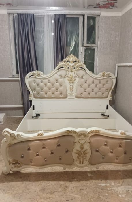 Спальный гарнитур сатылады