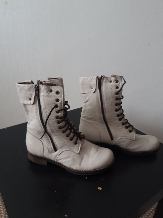 Продам кожанные ботинки Турция