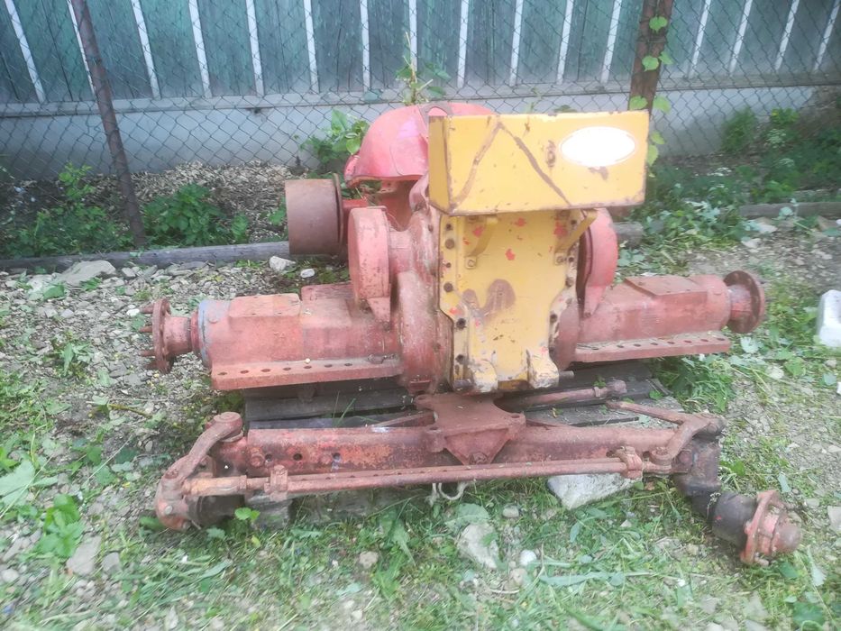 Punte spate și fata pentru tractor Nufield.