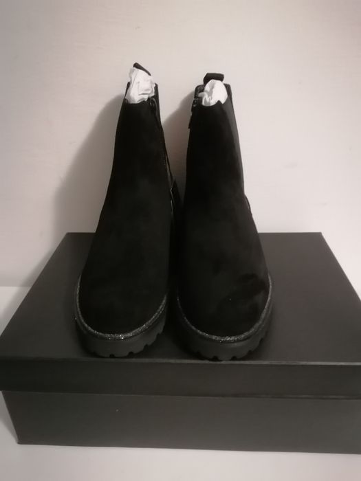 Ghete noi piele întoarsă nr 37