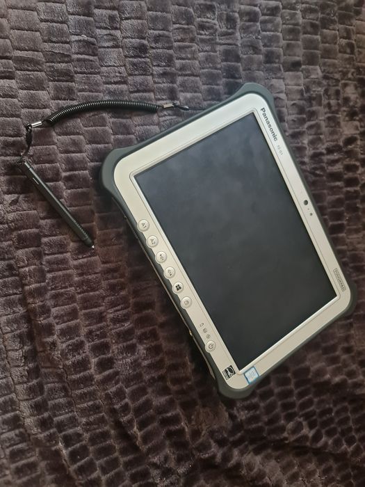 Tableta panasonic FZ-G1 MK4  toughbook toughpad i5 6300 4gb 256ss