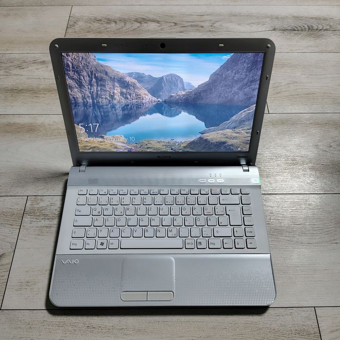 Laptop Sony Vaio, PCG-61211M, impermeabil